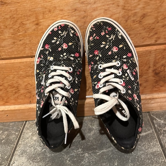 Vans authentic sneakers - black with floral and tiny polka dot print - Picture 5 of 6